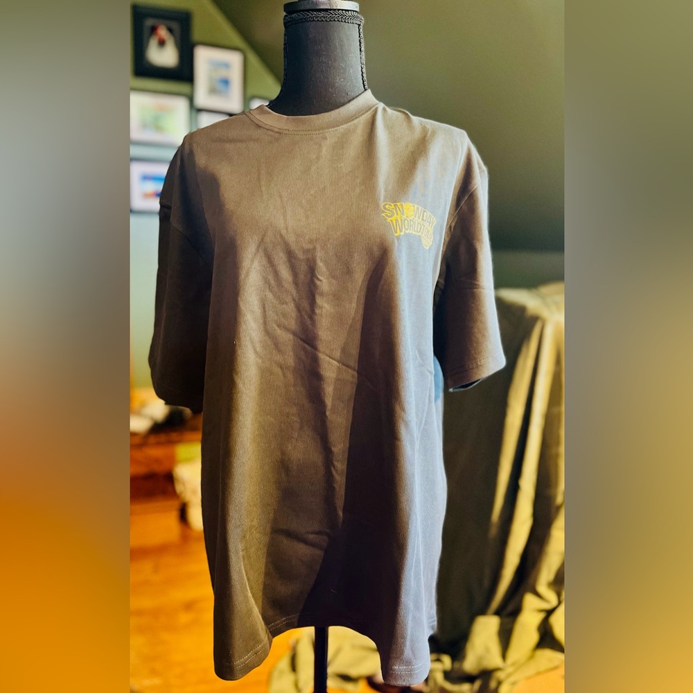 🍉Snow Day T-shirt NWT